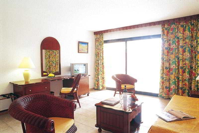Le Flamboyant- Le Village Baie Nettle Номер фото